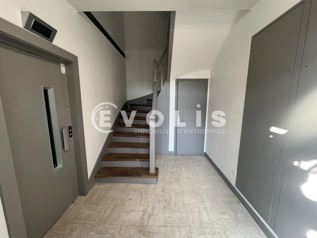 Photo 9 – vente bureaux	SAINT MAUR DES FOSSES (94100)