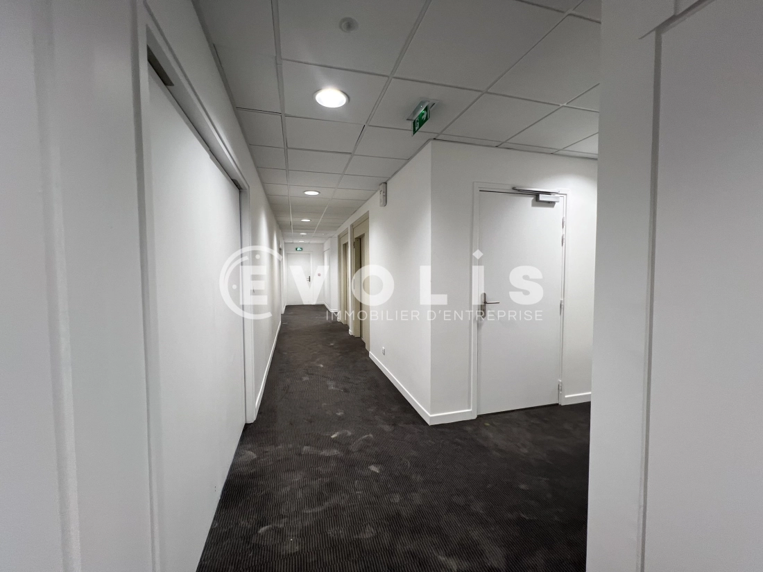 Photo 9 – vente bureaux	CHAMPS SUR MARNE (77420)