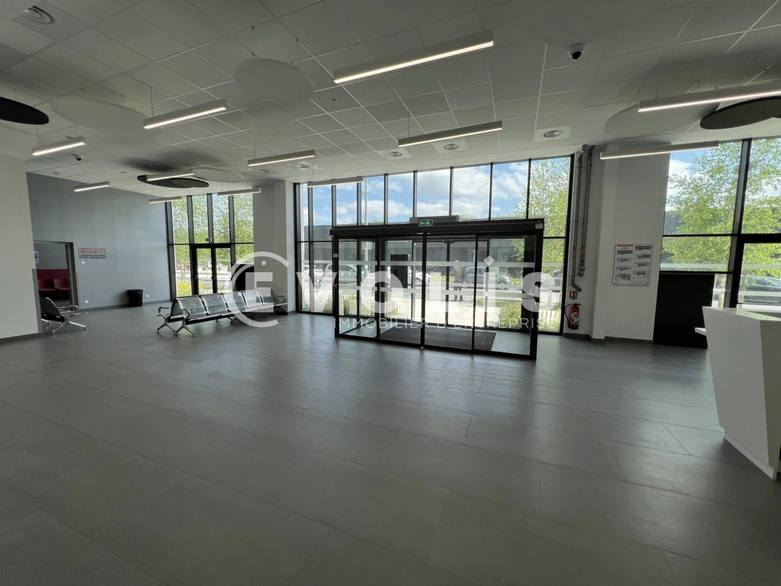 Photo 2 – vente bureaux	CHAMPS SUR MARNE (77420)