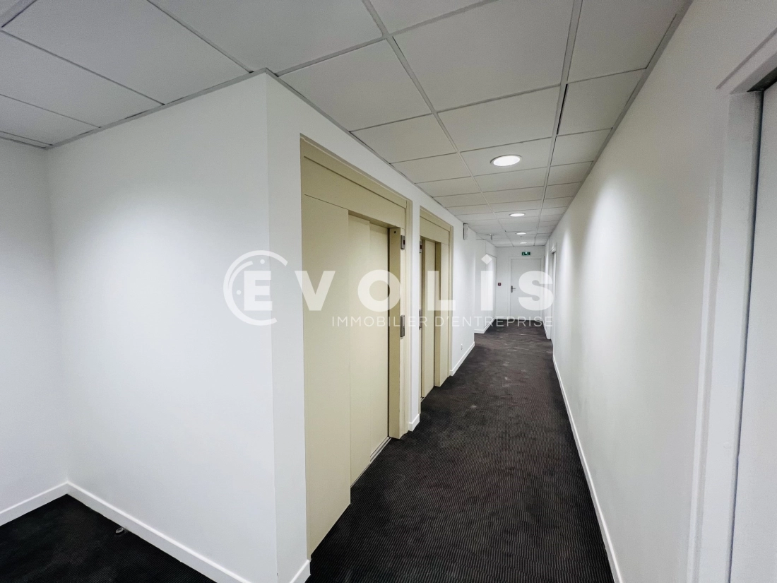 Photo 11 – vente bureaux	CHAMPS SUR MARNE (77420)