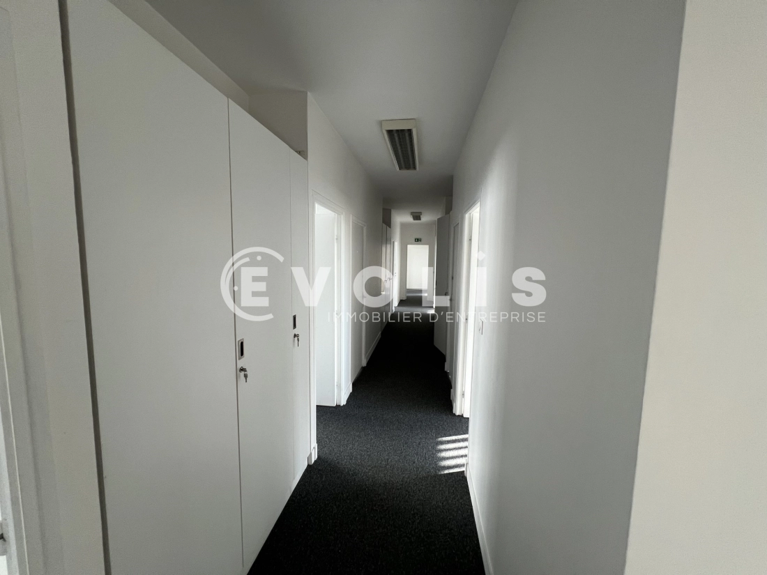 Photo 1 – vente bureaux	NOISY LE GRAND (93160)