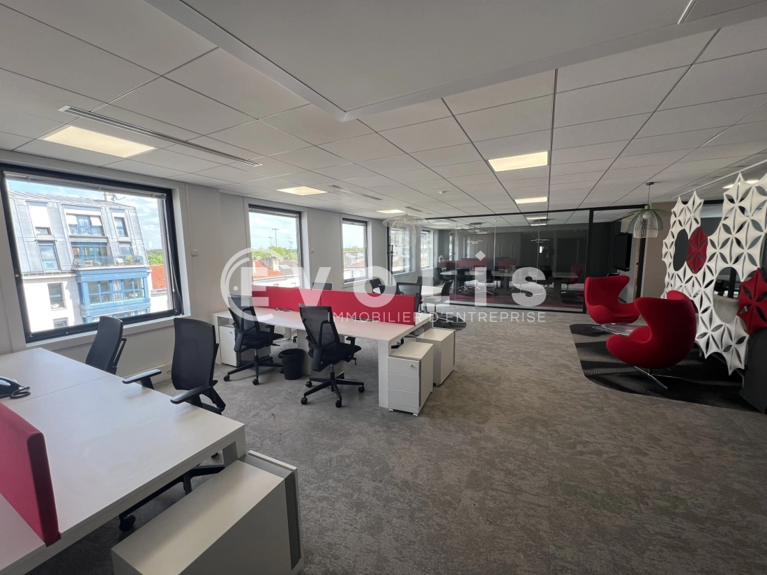 Photo 6 – location bureaux	CHARENTON LE PONT (94220)