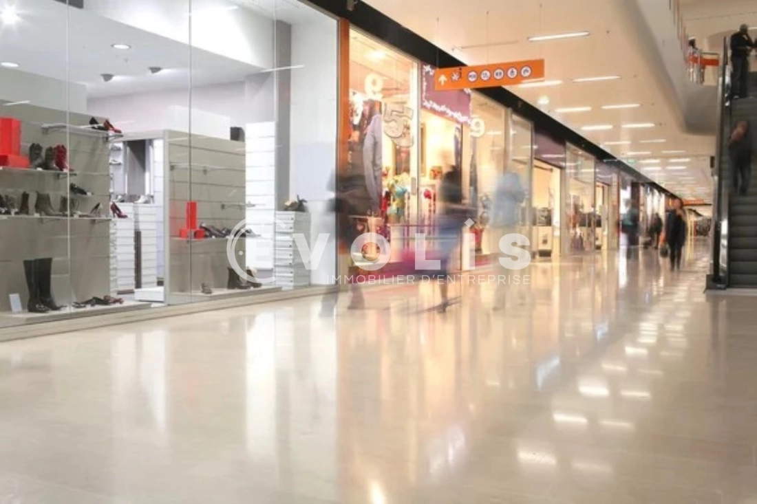 Photo 1 – location Locaux commerciaux	ABBEVILLE (80100)