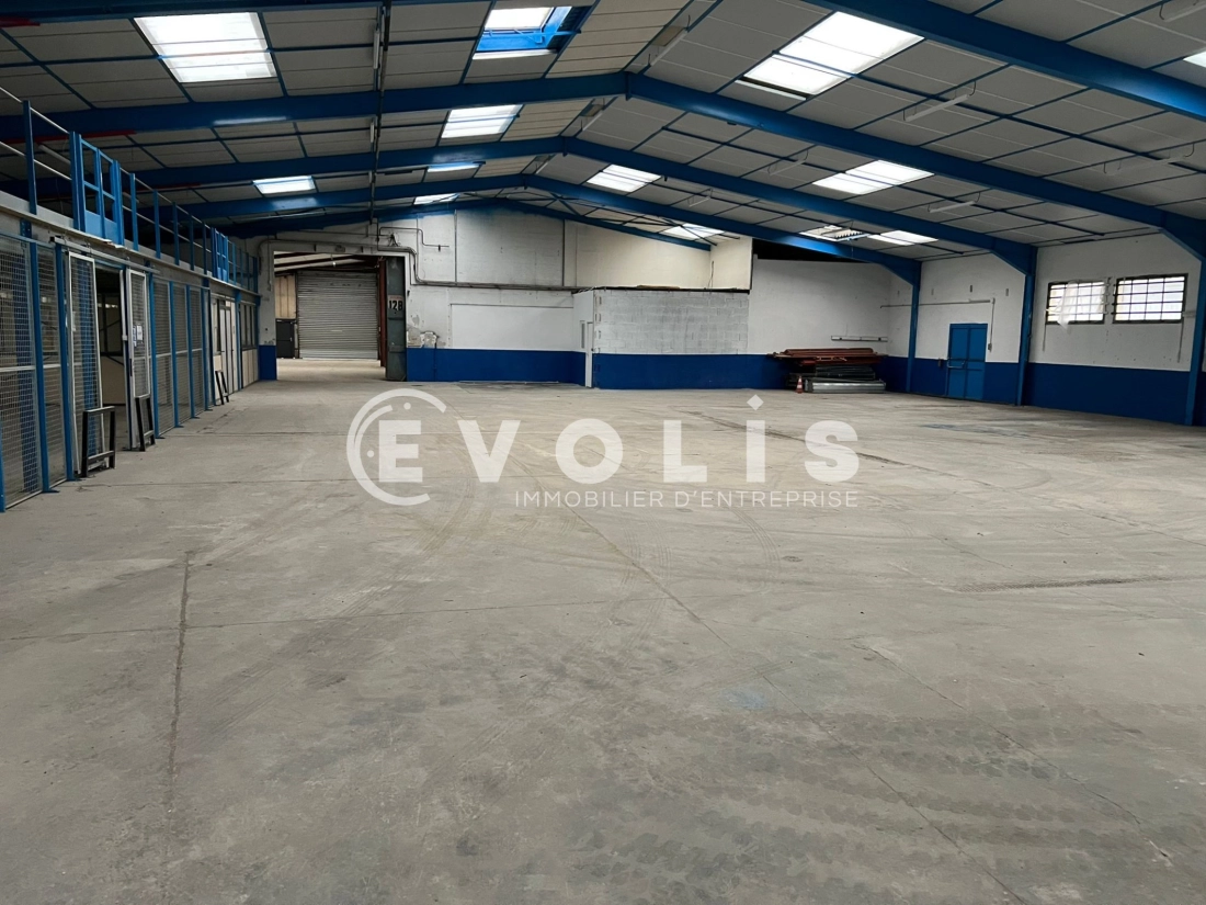 Photo 7 – location Entrepôts / activités	VAULX EN VELIN (69120)