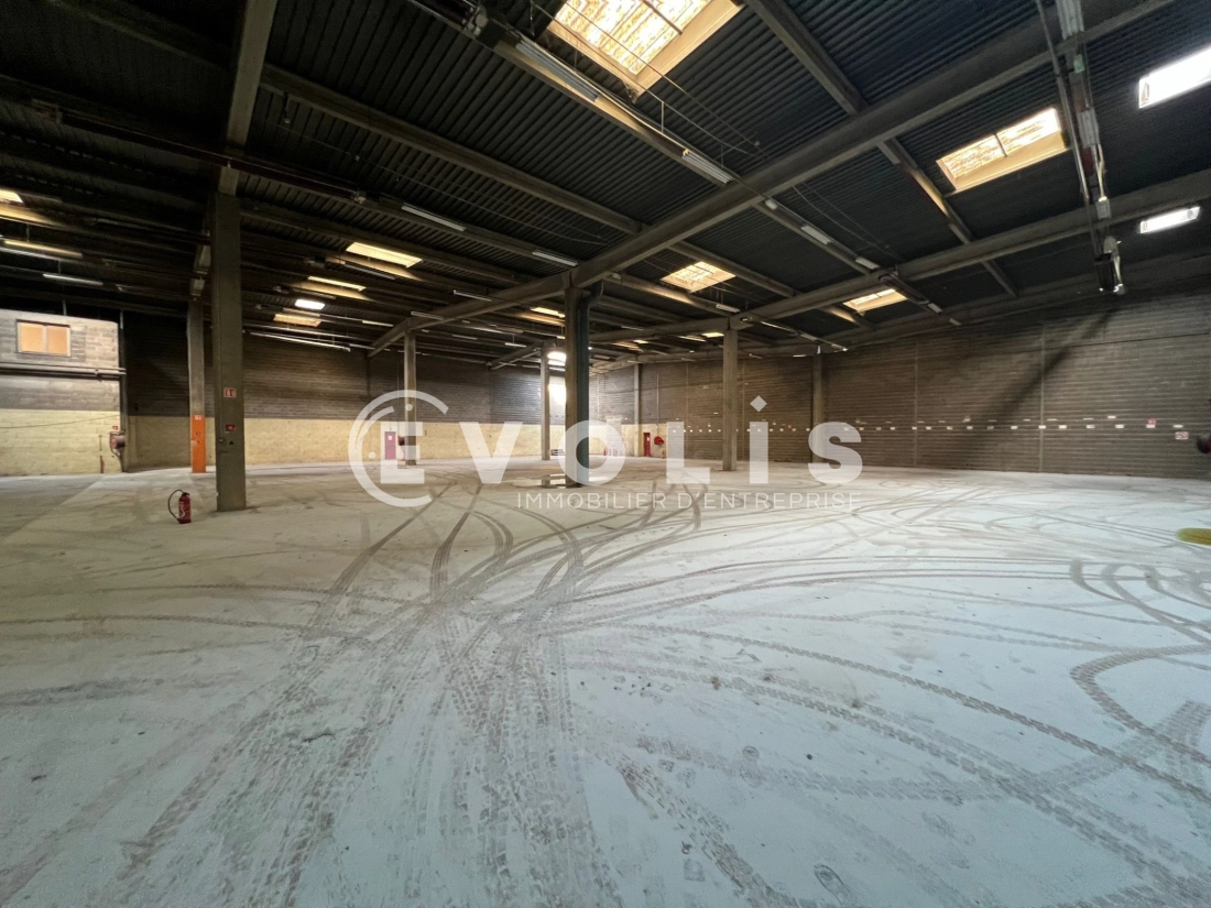 Photo 5 – location Entrepôts / activités	VILLEFRANCHE SUR SAONE (69400)