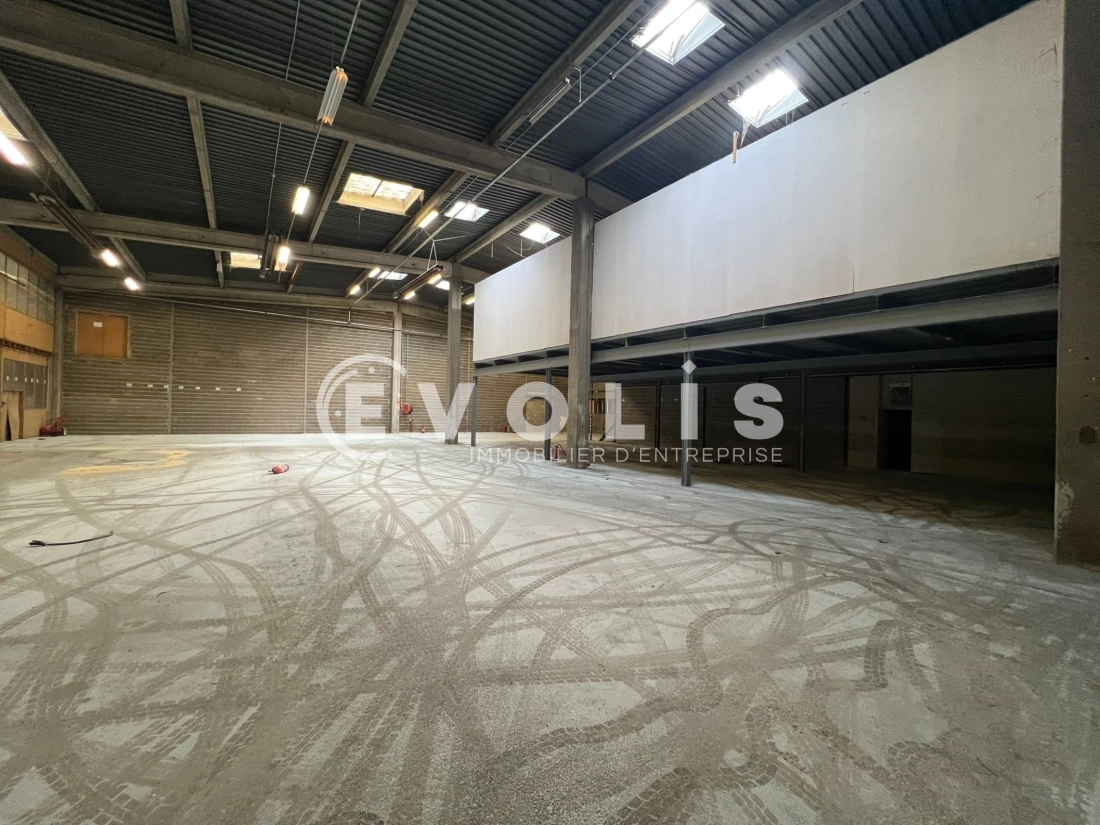 Photo 9 – location Entrepôts / activités	VILLEFRANCHE SUR SAONE (69400)