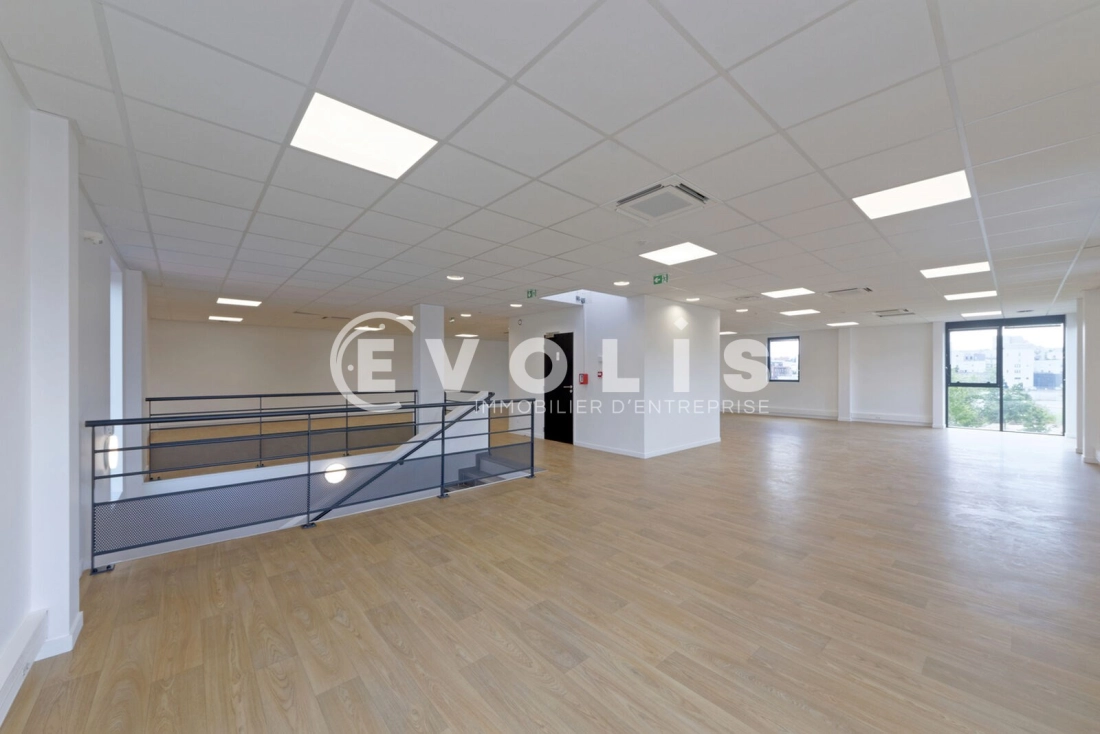 Photo 10 – location Entrepôts / activités	LIMEIL BREVANNES (94450)