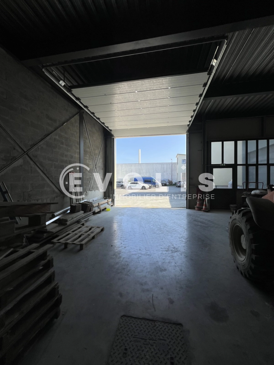Photo 14 – location Entrepôts / activités	MONTFERMEIL (93370)
