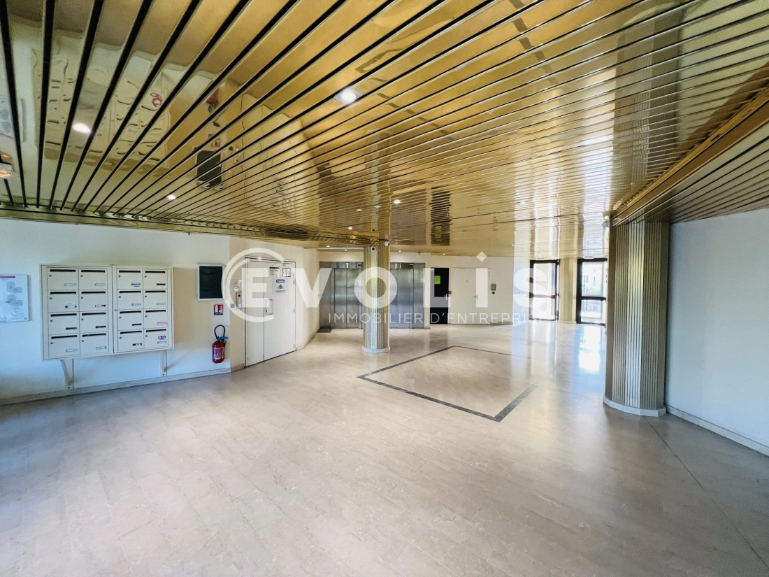 Photo 5 – location bureaux	LOGNES (77185)