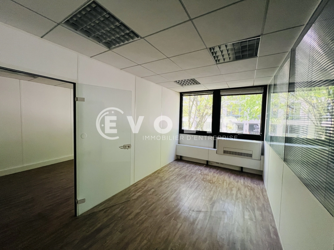 Photo 9 – location bureaux	LOGNES (77185)