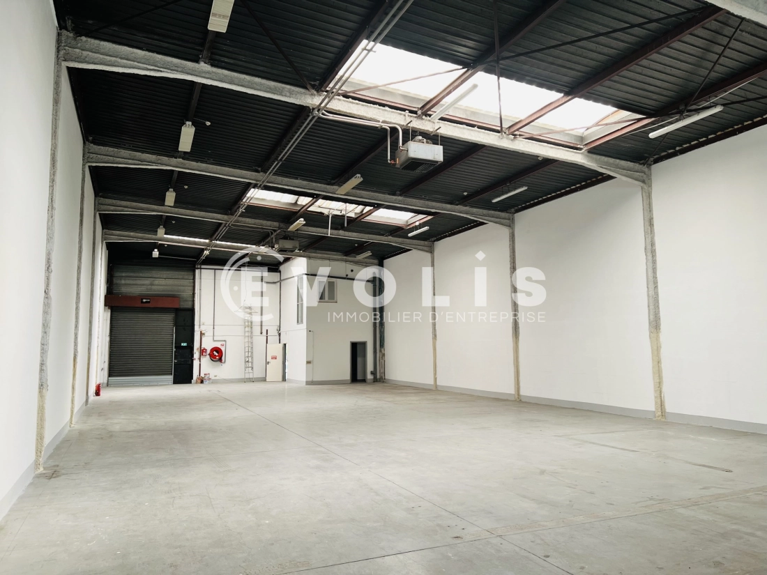 Photo 1 – location Entrepôts / activités	FONTENAY SOUS BOIS (94120)