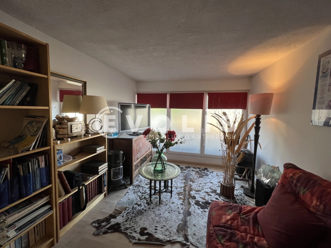 Photo 9 – vente Entrepôts / activités	SAINT MAUR DES FOSSES (94100)