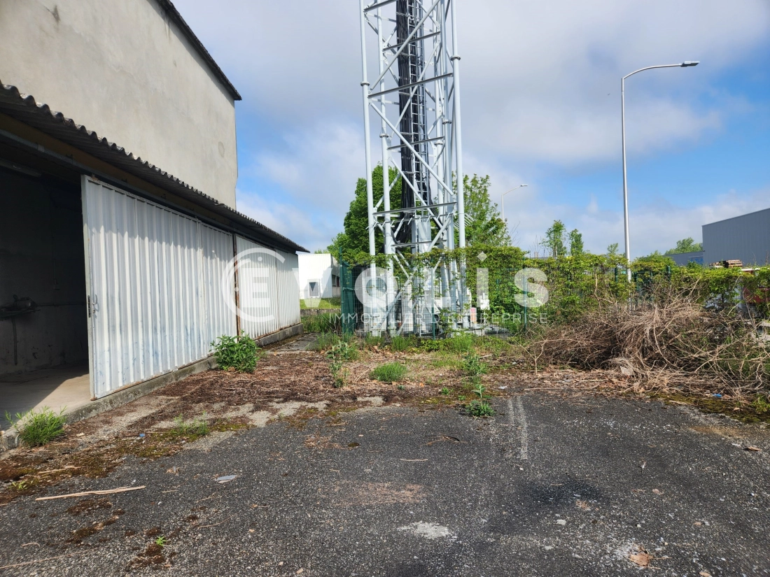 Photo 5 – vente Entrepôts / activités	BOURGOIN JALLIEU (38300)
