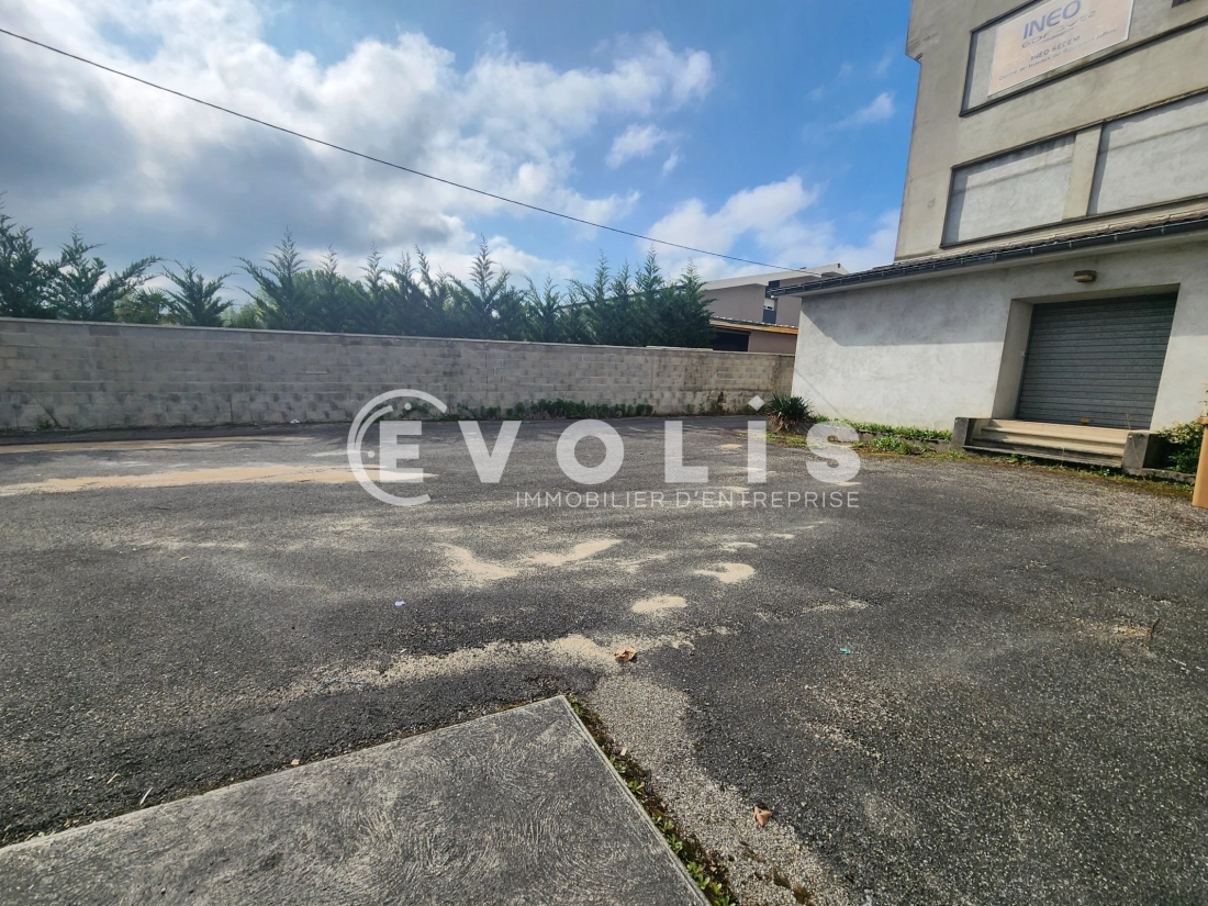 Photo 12 – vente Entrepôts / activités	BOURGOIN JALLIEU (38300)