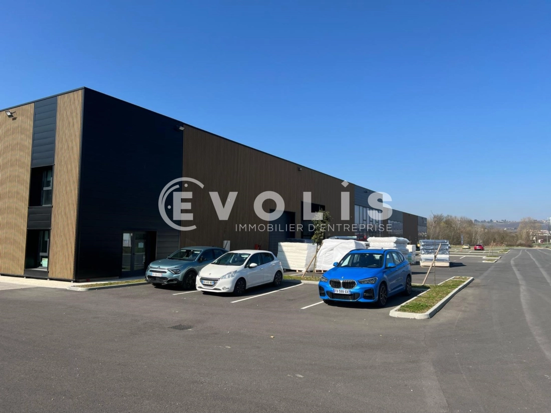Photo 14 – location Entrepôts / activités	AMBERIEUX (69480)