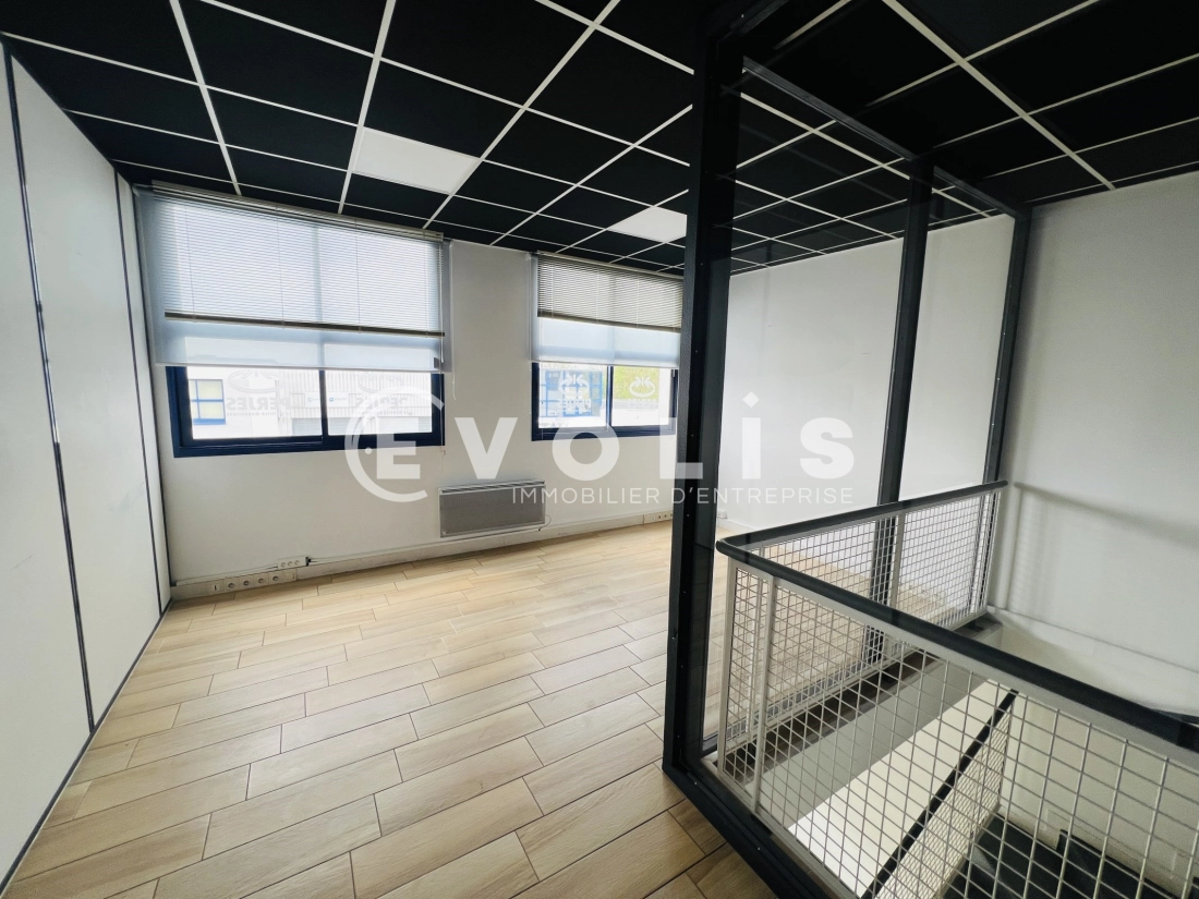 Photo 3 – vente Entrepôts / activités	CROISSY BEAUBOURG (77183)