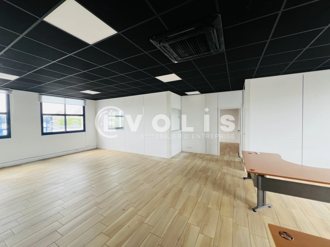 Photo 4 – vente Entrepôts / activités	CROISSY BEAUBOURG (77183)