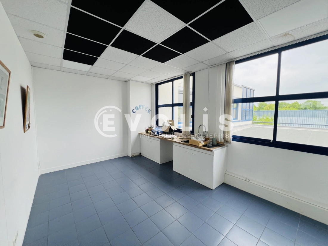 Photo 7 – vente Entrepôts / activités	CROISSY BEAUBOURG (77183)