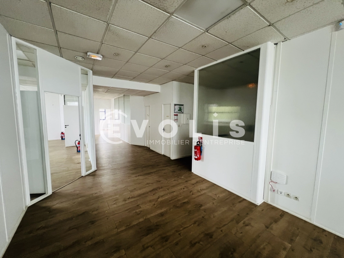 Photo 6 – vente Entrepôts / activités	CROISSY BEAUBOURG (77183)