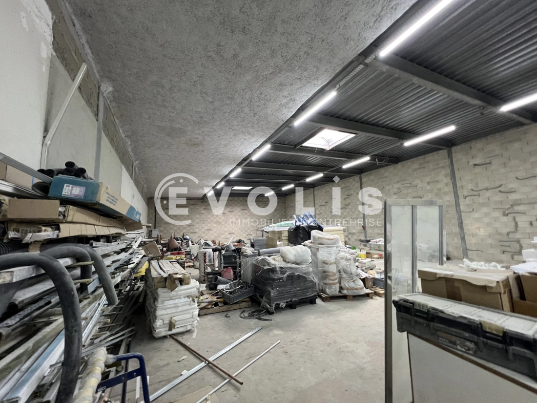 Photo 8 – location Entrepôts / activités	NEUILLY SUR MARNE (93330)