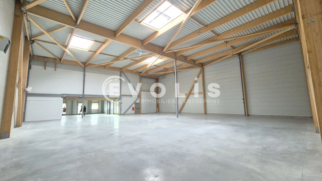 Photo 4 – vente Entrepôts / activités	COURTRY (77181)