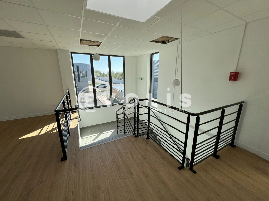 Photo 4 – location Entrepôts / activités	COURTRY (77181)