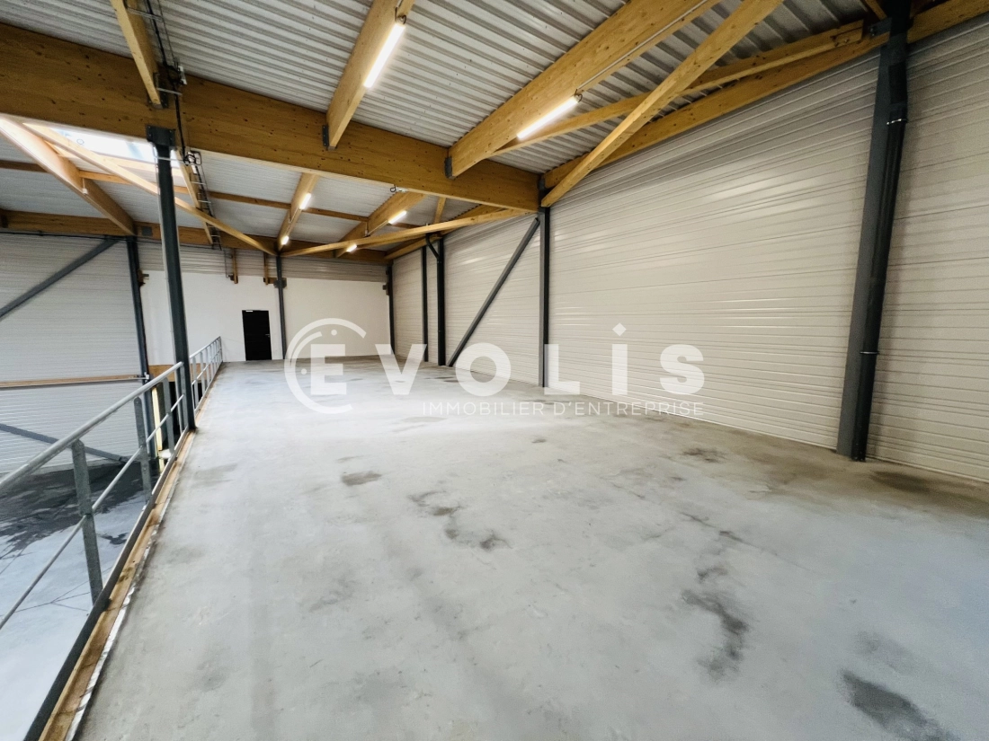 Photo 9 – location Entrepôts / activités	COURTRY (77181)