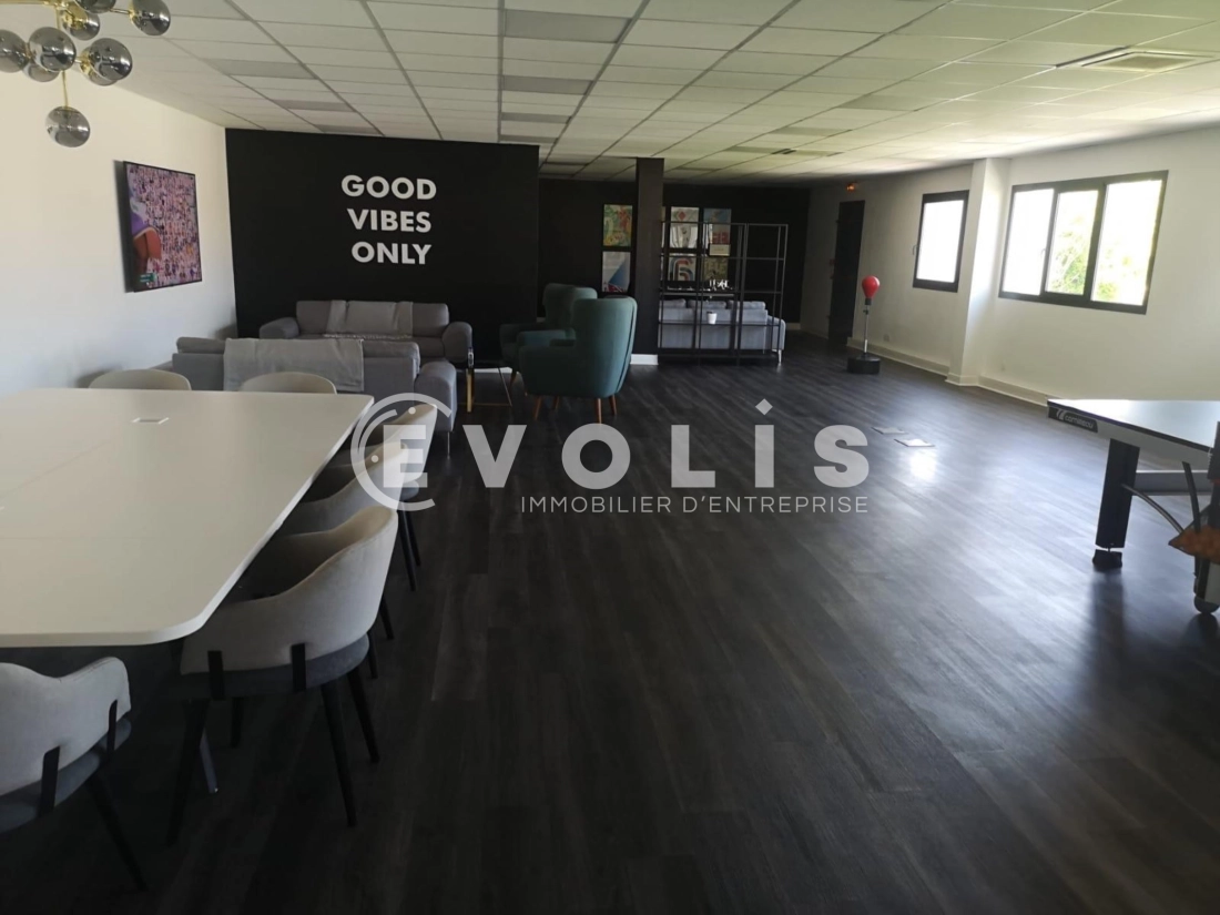 Photo 2 – vente bureaux	NEUILLY PLAISANCE (93360)