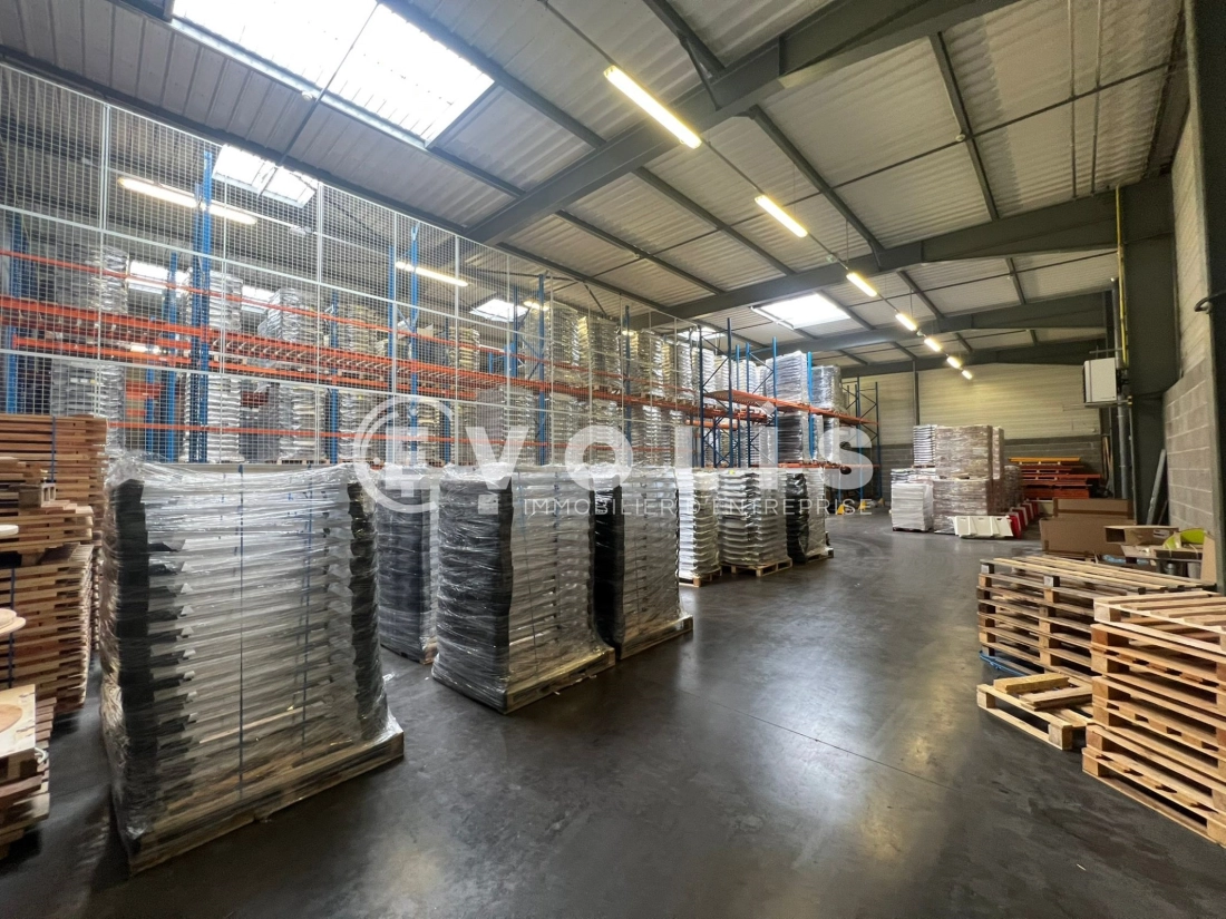 Photo 7 – location Entrepôts / activités	CHAPONOST (69630)