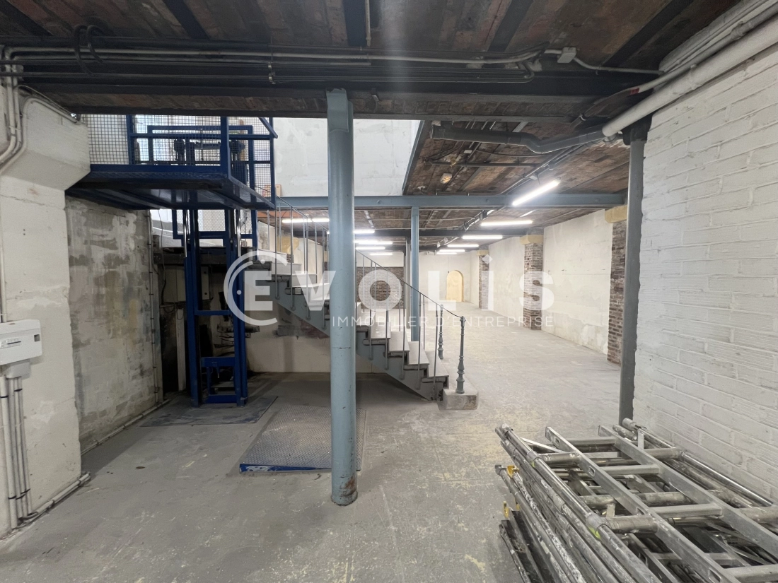 Photo 8 – location Entrepôts / activités	CHARENTON LE PONT (94220)