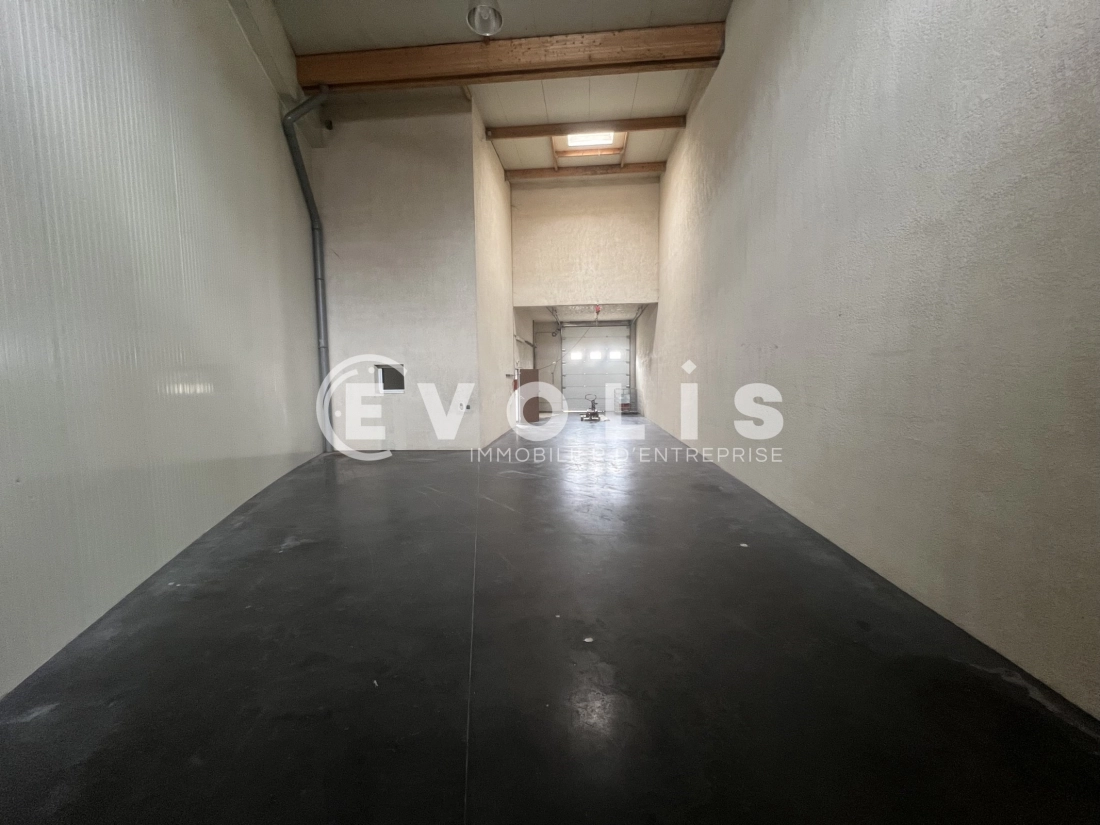 Photo 7 – location Entrepôts / activités	NEUILLY SUR MARNE (93330)
