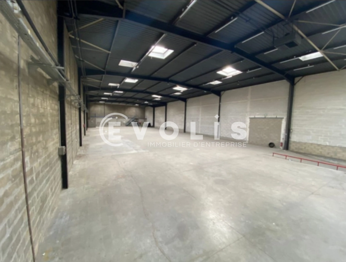 Photo 2 – location Entrepôts / activités	MORANGIS (91420)