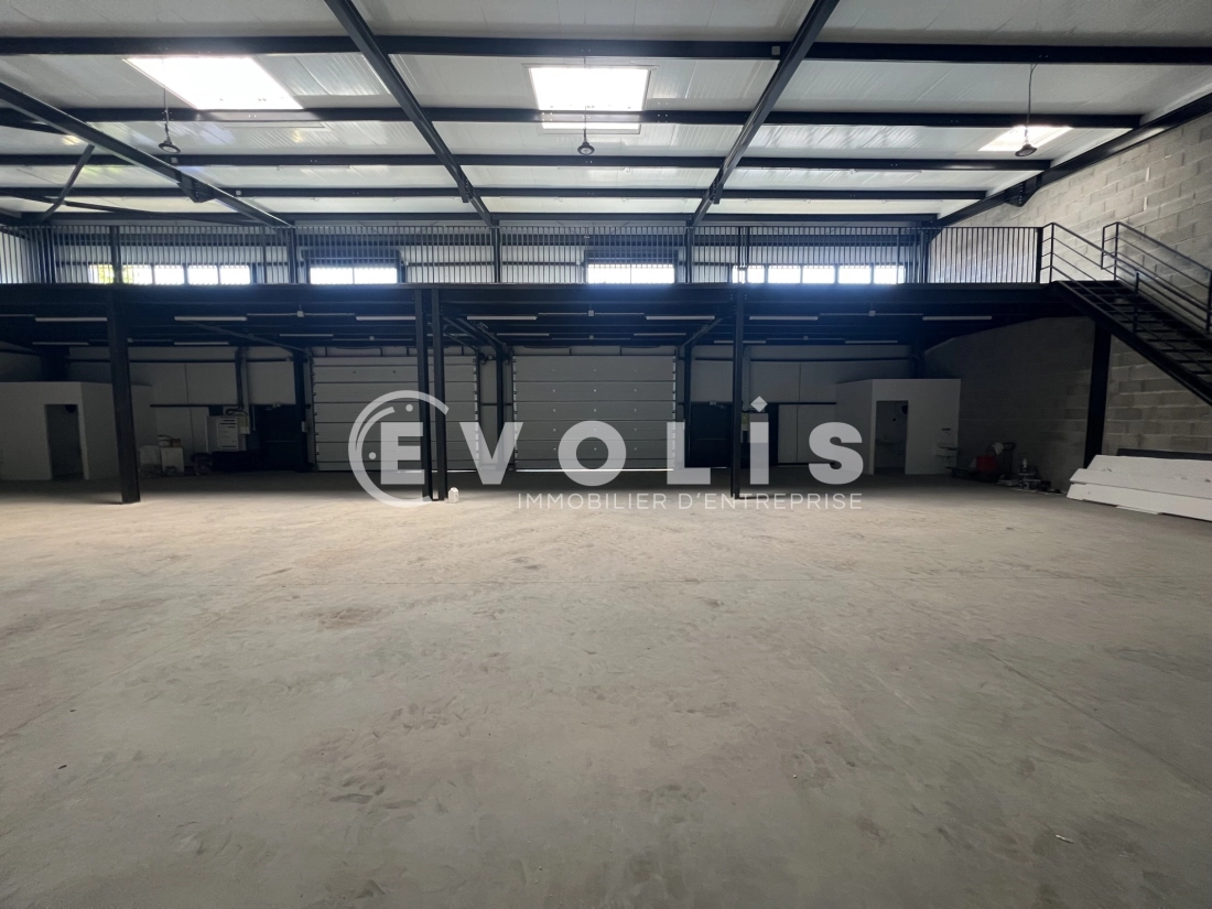 Photo 6 – location Entrepôts / activités	NOISY LE GRAND (93160)