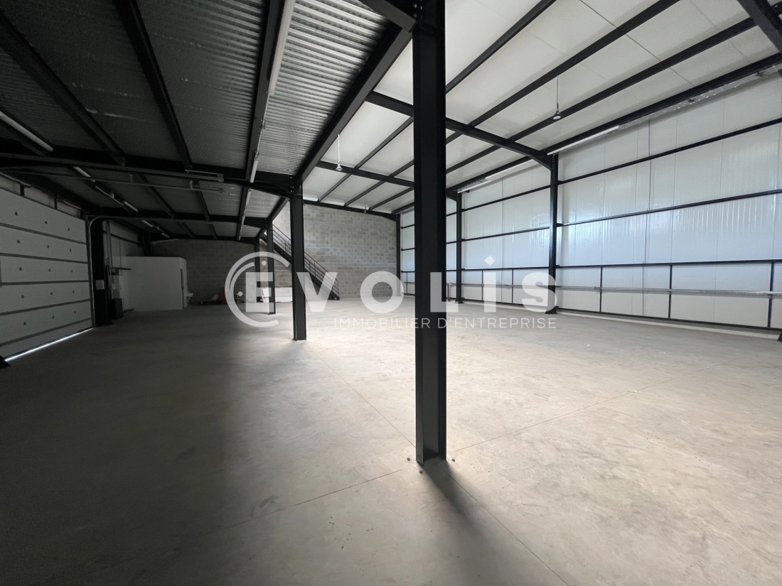 Photo 9 – location Entrepôts / activités	NOISY LE GRAND (93160)