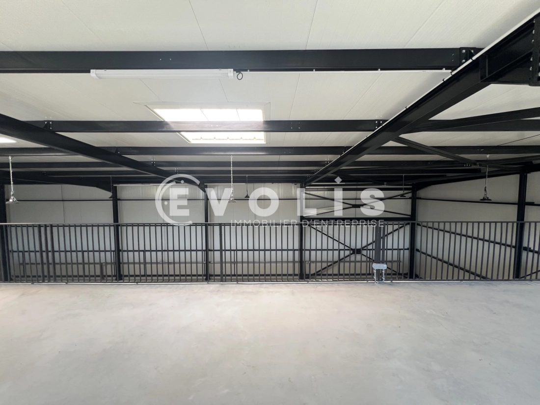 Photo 12 – location Entrepôts / activités	NOISY LE GRAND (93160)