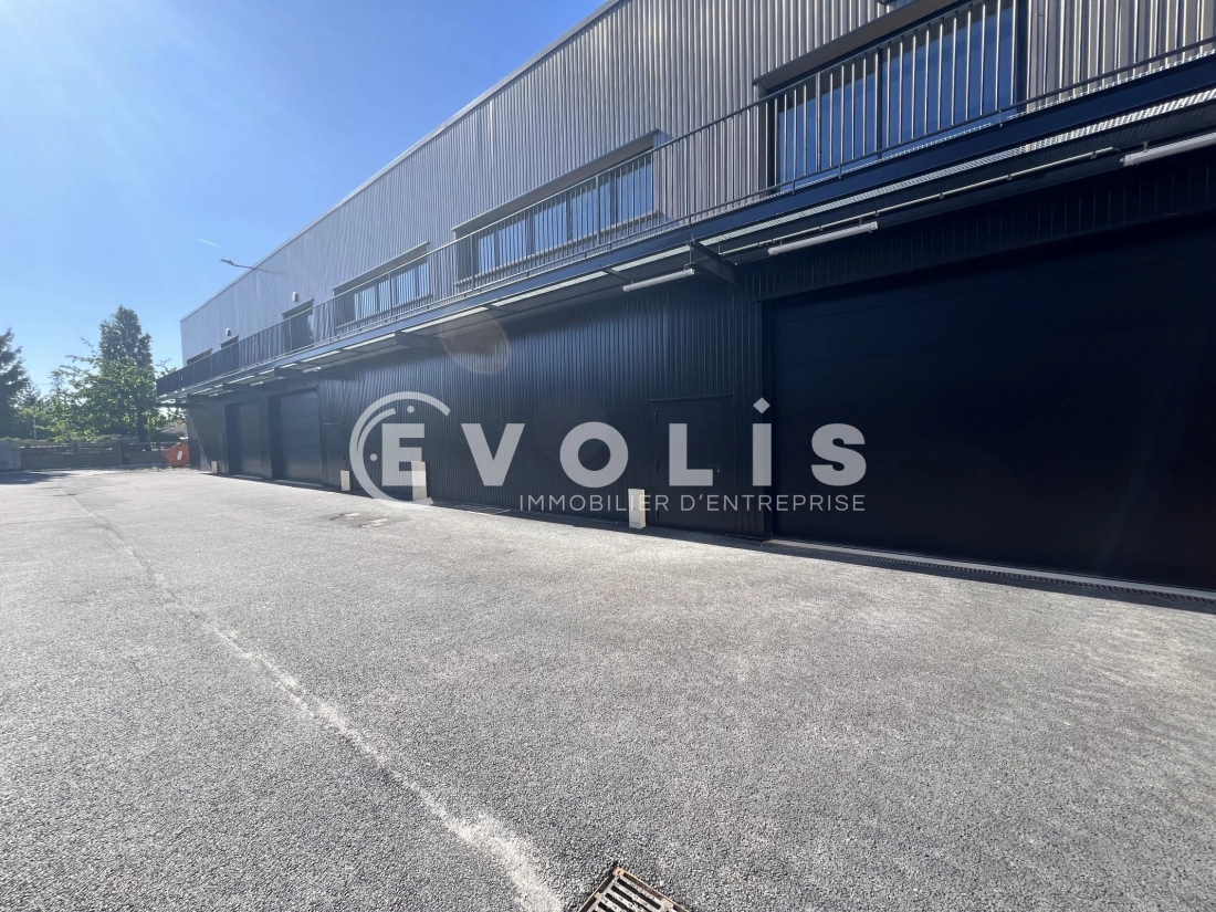 Photo 2 – location Entrepôts / activités	NOISY LE GRAND (93160)