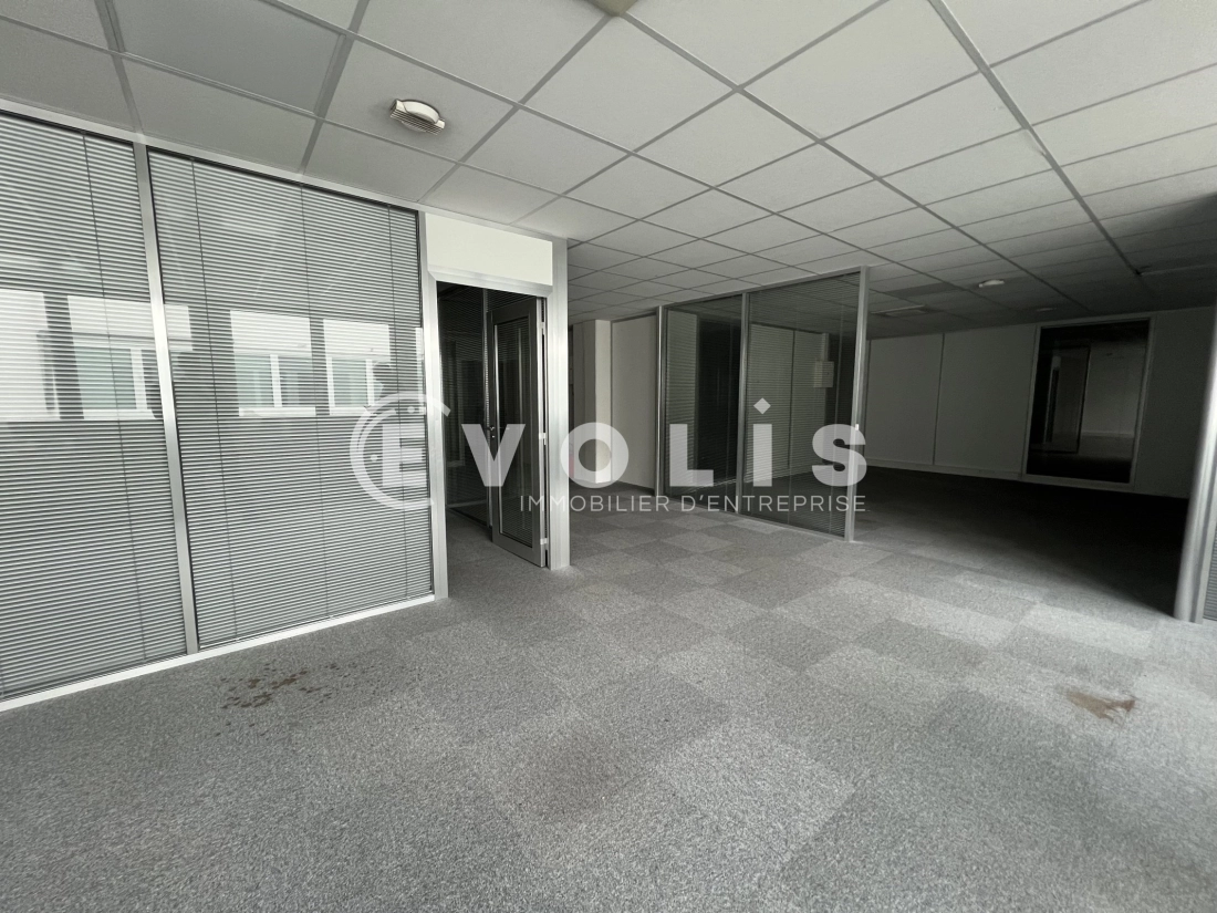 Photo 2 – vente bureaux	VILLIERS SUR MARNE (94350)