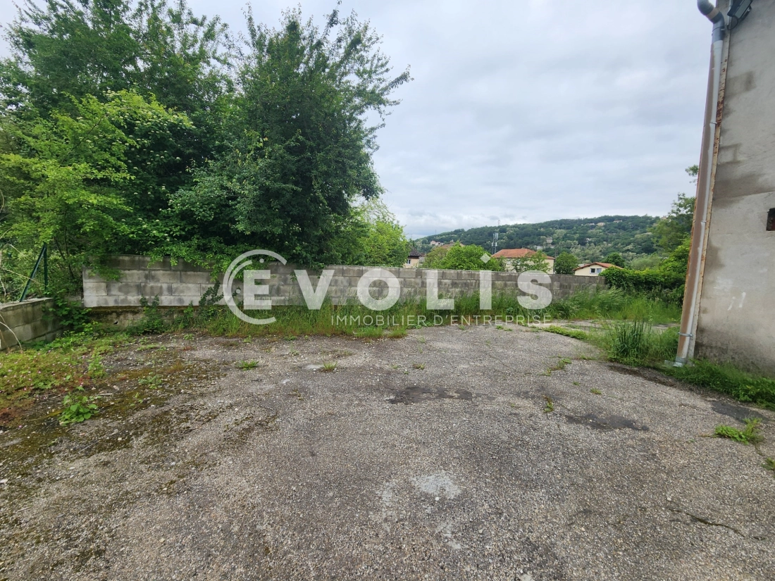 Photo 2 – vente Entrepôts / activités	GIVORS (69700)