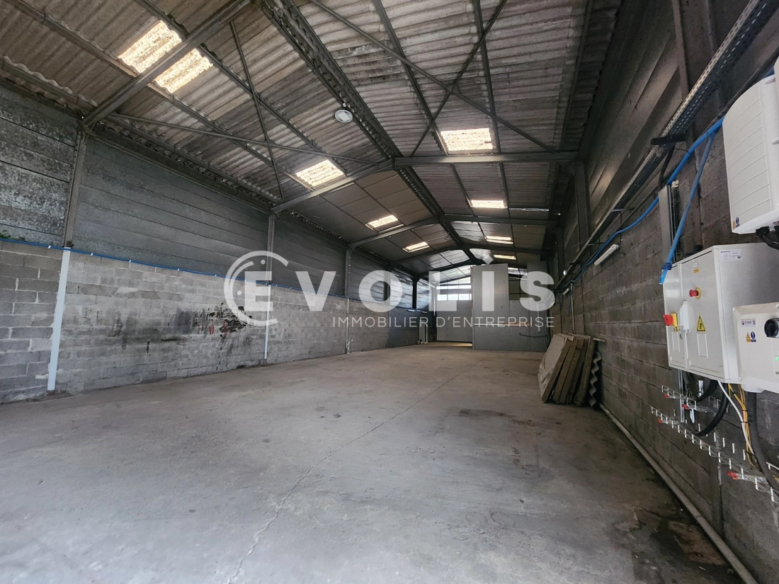 Photo 15 – vente Entrepôts / activités	GIVORS (69700)