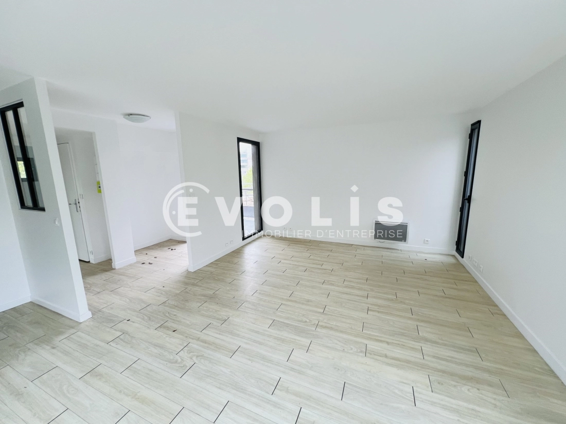 Photo 5 – vente Locaux commerciaux	CHAMPS SUR MARNE (77420)