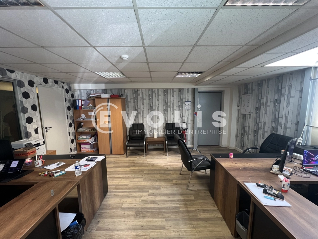 Photo 9 – vente Entrepôts / activités	BOISSY SAINT LEGER (94470)