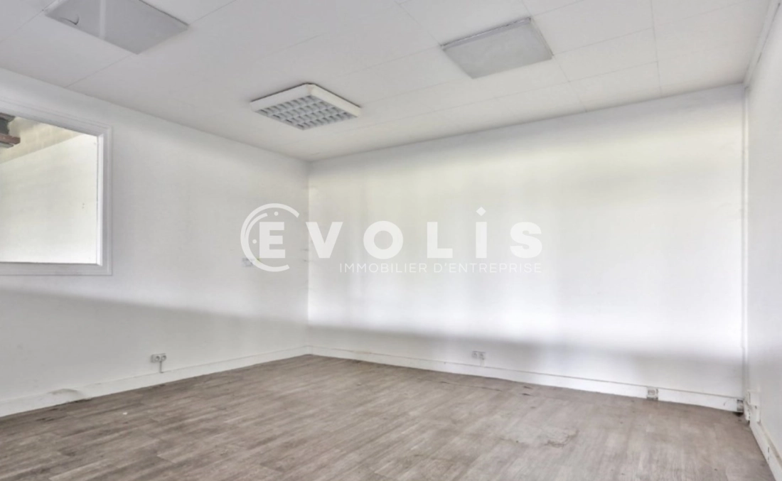 Photo 4 – location Entrepôts / activités	CHILLY MAZARIN (91380)