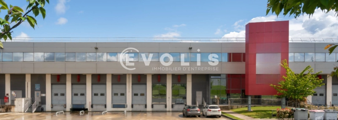 Photo 1 – location Entrepôts / activités	LES ULIS (91940)