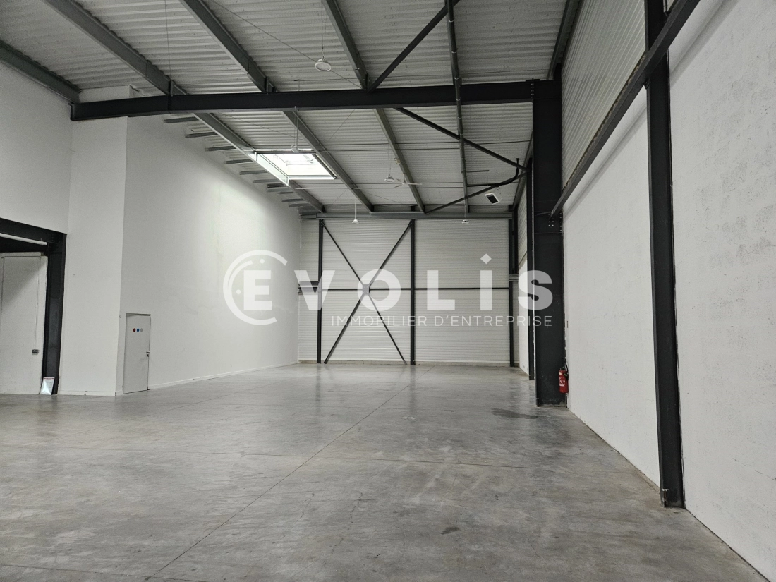 Photo 4 – location Entrepôts / activités	PALAISEAU (91120)
