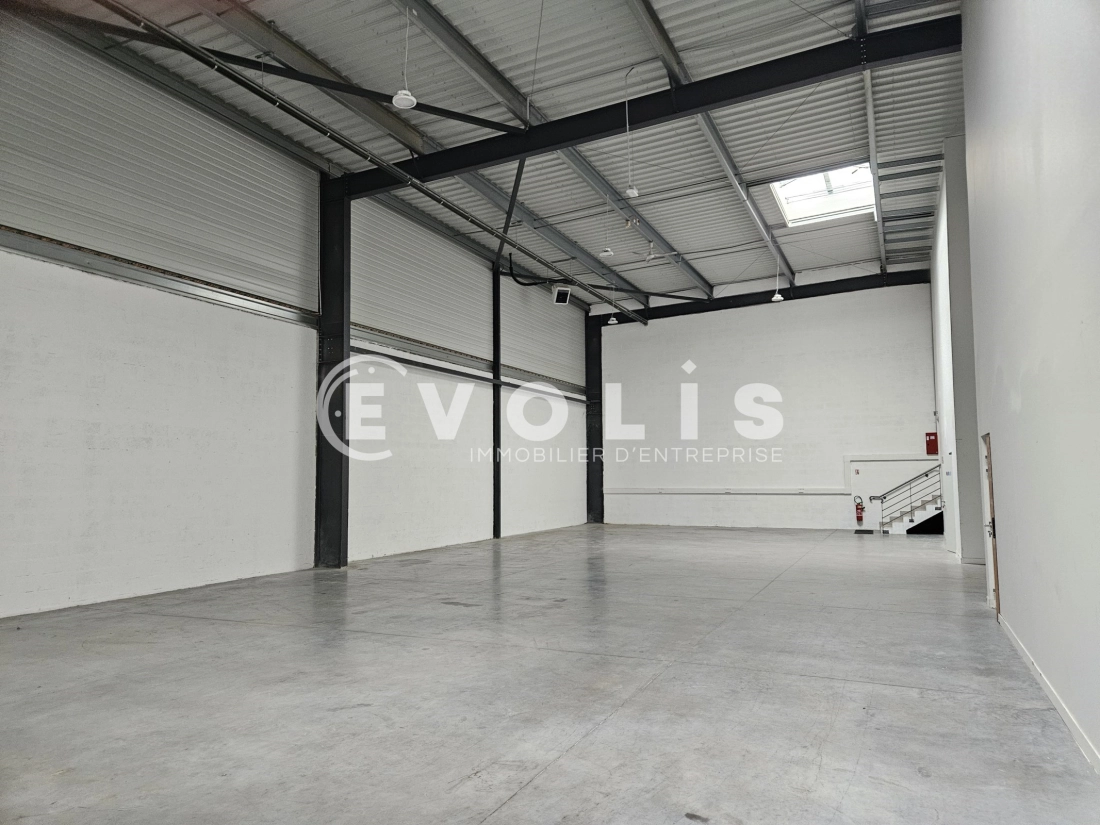 Photo 5 – location Entrepôts / activités	PALAISEAU (91120)
