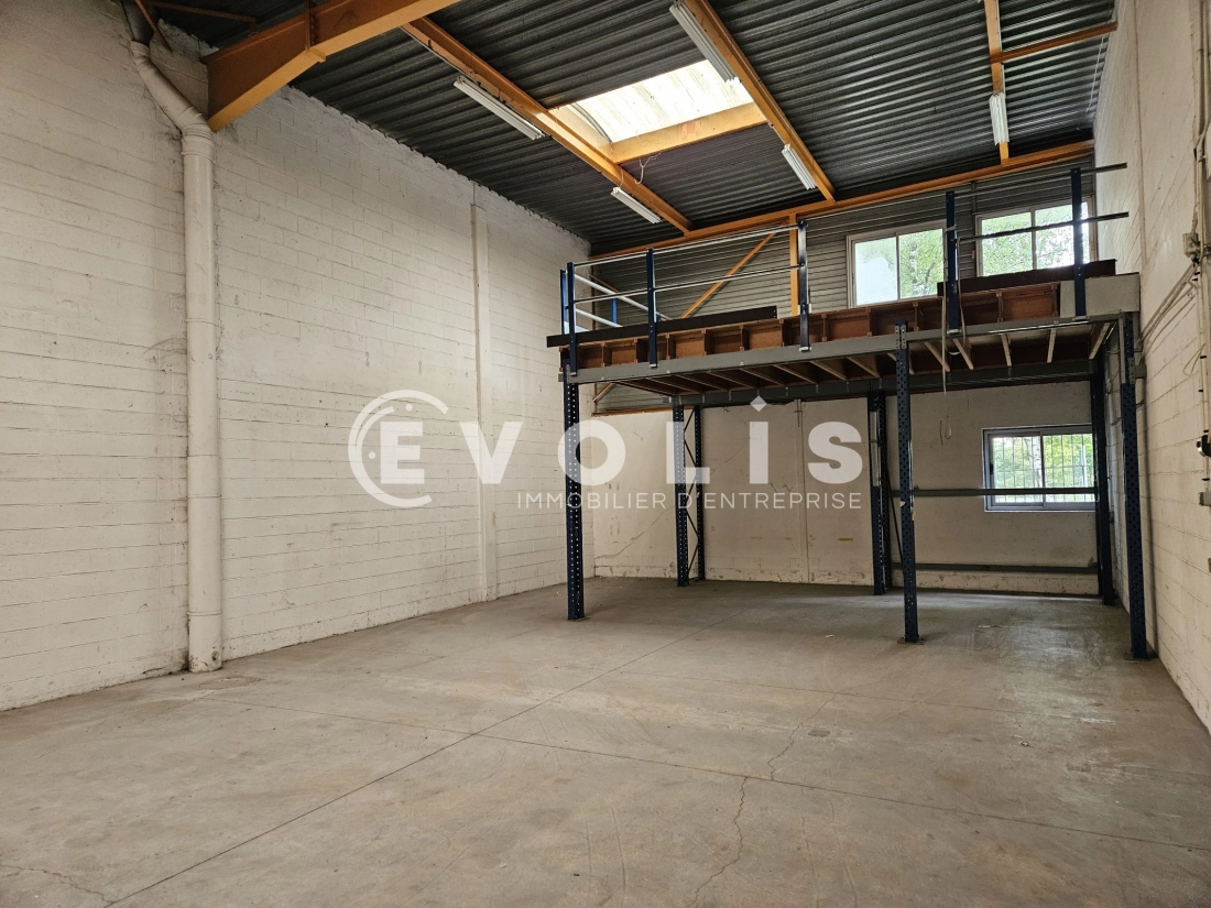 Photo 7 – location Entrepôts / activités	WISSOUS (91320)