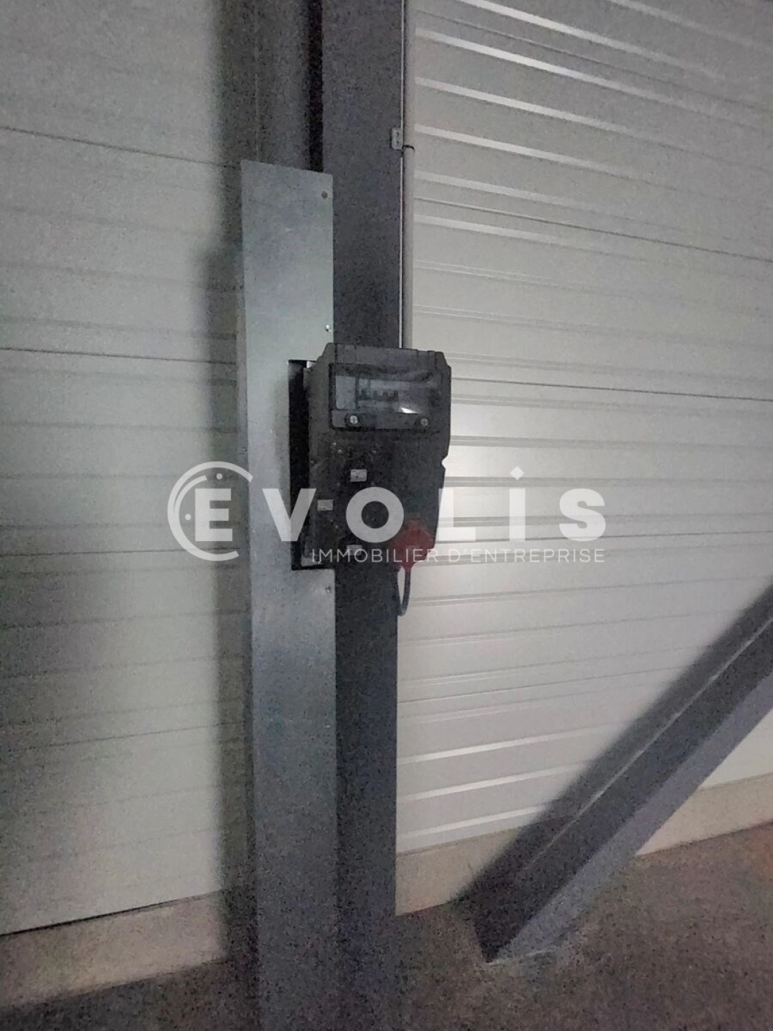 Photo 13 – location Entrepôts / activités	CHASSIEU (69680)