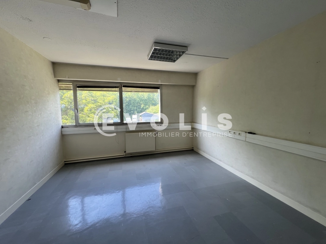 Photo 11 – location bureaux	NEUILLY SUR MARNE (93330)