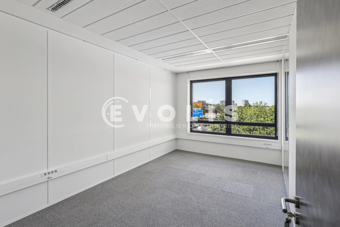 Photo 9 – location bureaux	ROSNY SOUS BOIS (93110)
