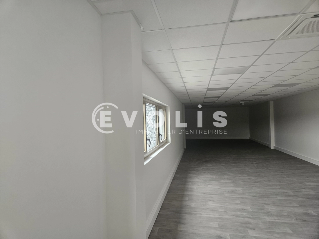Photo 9 – vente Entrepôts / activités	MAROLLES EN HUREPOIX (91630)